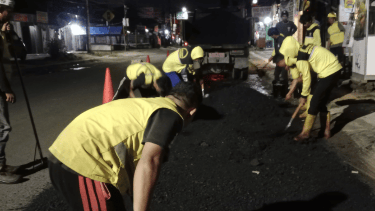 Ngebut Dikerjain Tengah Malam! Pemkot Tangerang Tuntaskan Tambal-Lubang Bouraq–Lio Baru & Proklamasi Karawaci
