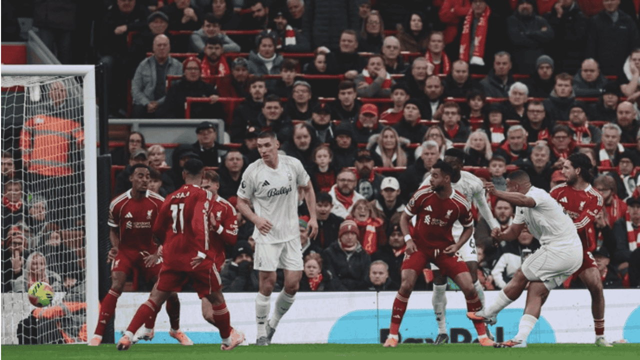 Babak I: Liverpool Dikejutkan Forest, Tertinggal 0-1 di Anfield