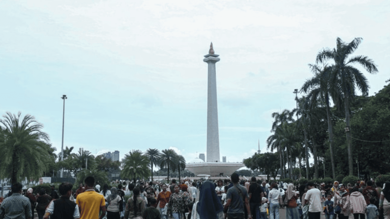 Monas Diserbu 72 Ribu Wisatawan di Libur Tahun Baru 2026, Pengelola Singgung Efek Tarif Angkutan Rp1