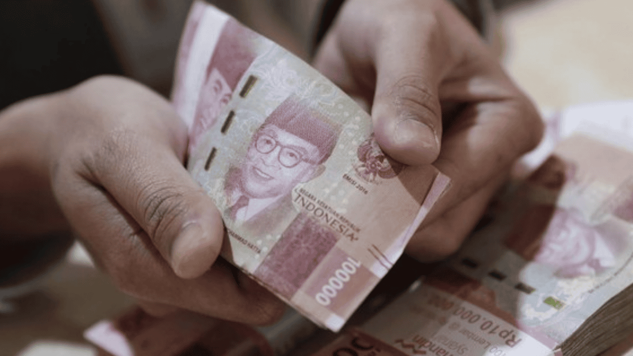 UMP 2026 Resmi Pakai Aturan Baru! Alfa Naik hingga 0,9, Upah Minimum Sektoral Muncul Lagi—Ini Bedanya dengan Skema Lama