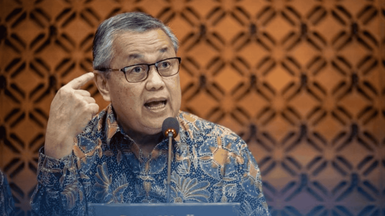 5 Biang Kerok Rupiah Anjlok Dekati Rp17 Ribu per Dolar AS, Bos BI Angkat Bicara.