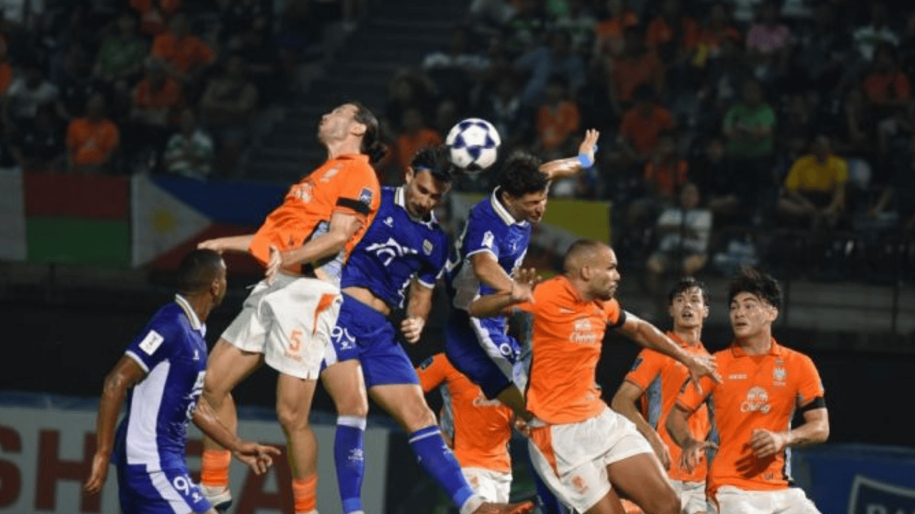 Tertinggal 0-3, Persib Tantang Ratchaburi di GBLA Malam Ini: Mampukah Maung Bandung Ciptakan Comeback?