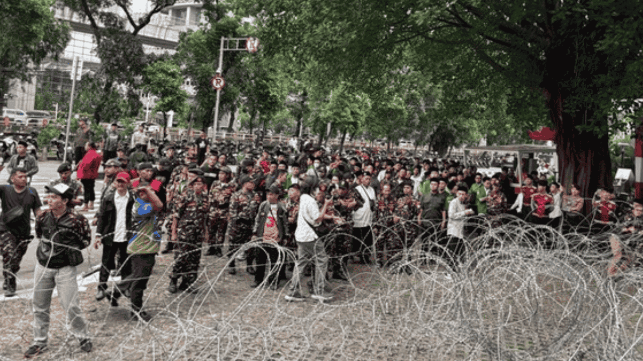 Yaqut Diperiksa KPK, Rombongan Banser Datang Berkonvoi dan Gelar Aksi di Gedung Merah Putih