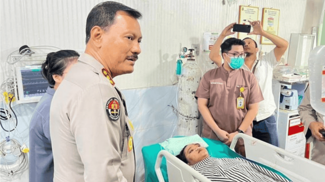 Darah Tumpah di Kampus Jelang Sidang Skripsi! Mahasiswi UIN Suska Dibacok Teman Dekat, Pelaku Ditangkap di Lokasi