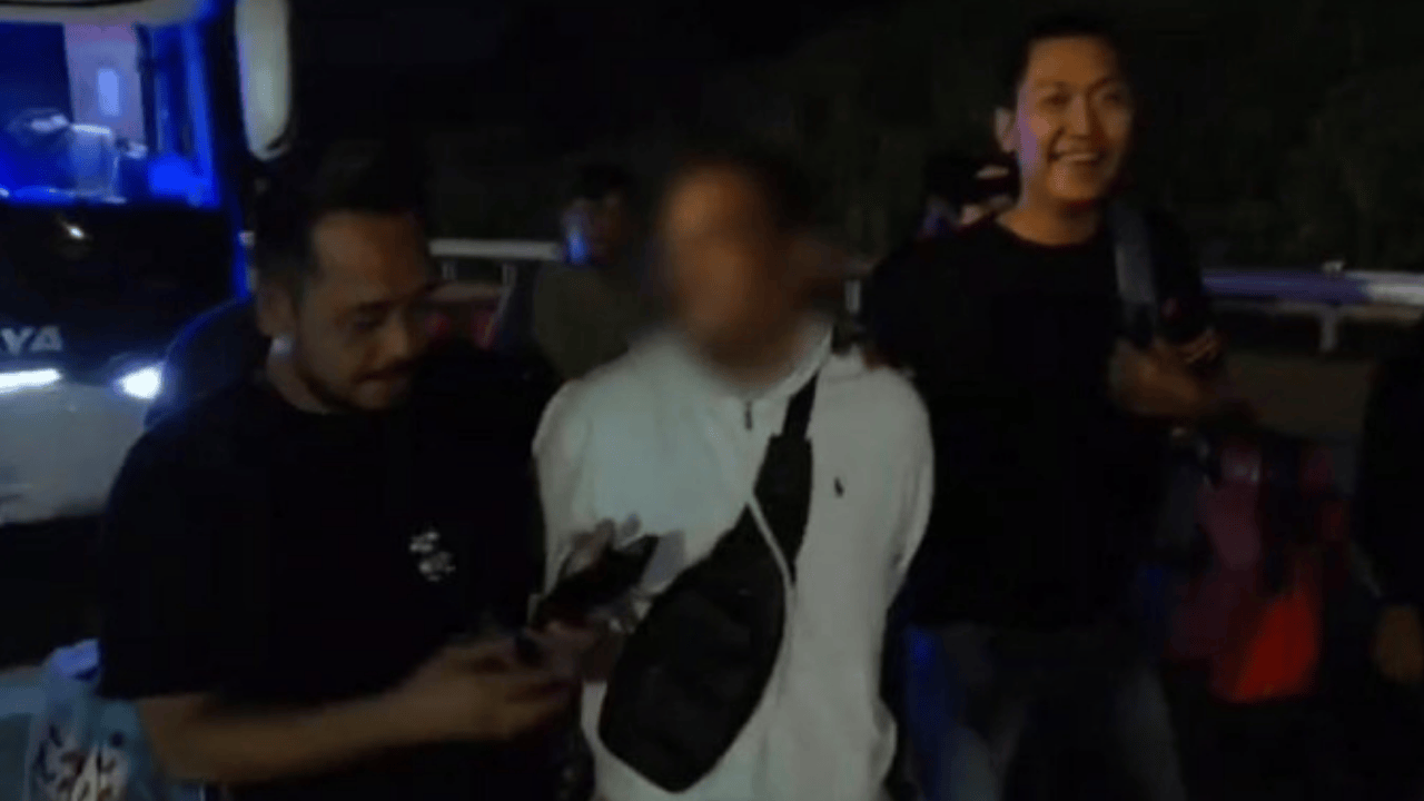 Kabur Naik Bus Antarprovinsi, Debt Collector Penusuk Advokat di Tangerang Diringkus di Tol Kalikangkung