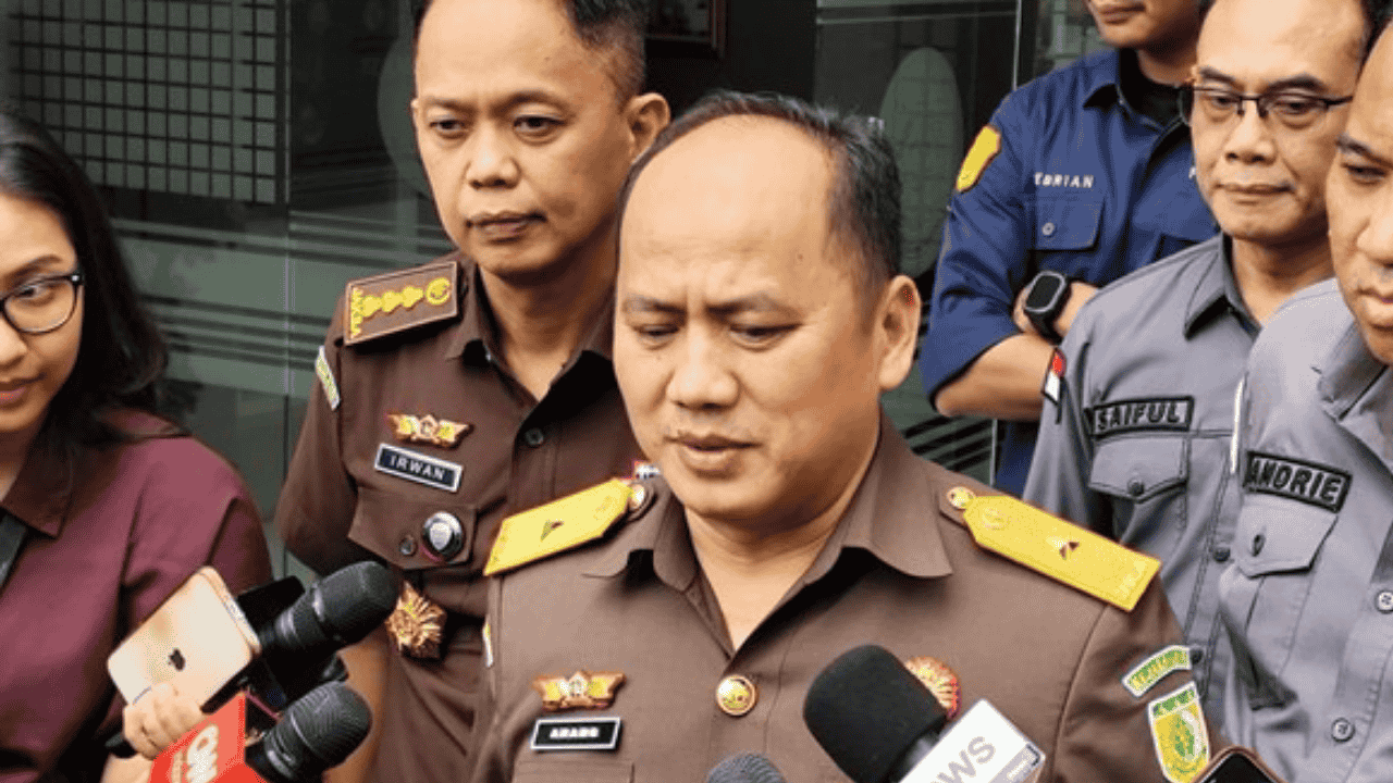 Usai OTT KPK, Kejagung Tetapkan Jaksa RZ Tersangka: Total 5 Orang, Diduga Peras Kasus ITE yang Libatkan WNA