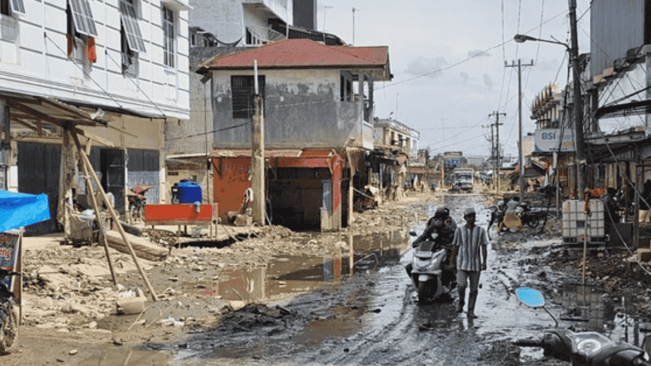 Enggan “Numpang” Saat Puasa, Korban Banjir Aceh Jadi Nomaden Menanti Huntara Rampung