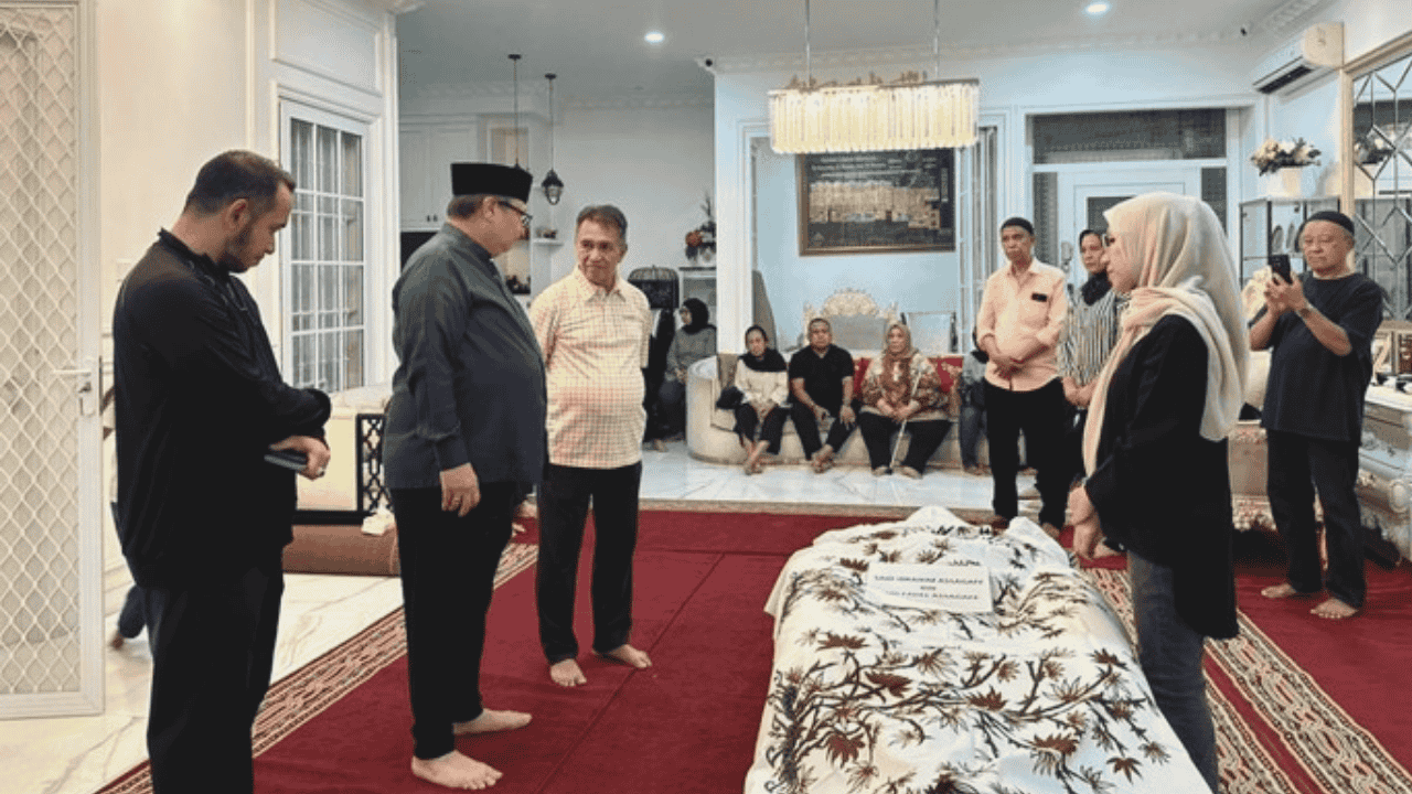 Mantan Gubernur Maluku Said Assagaff Wafat, Airlangga: Sosok Pekerja Keras dan Ikhlas untuk Rakyat