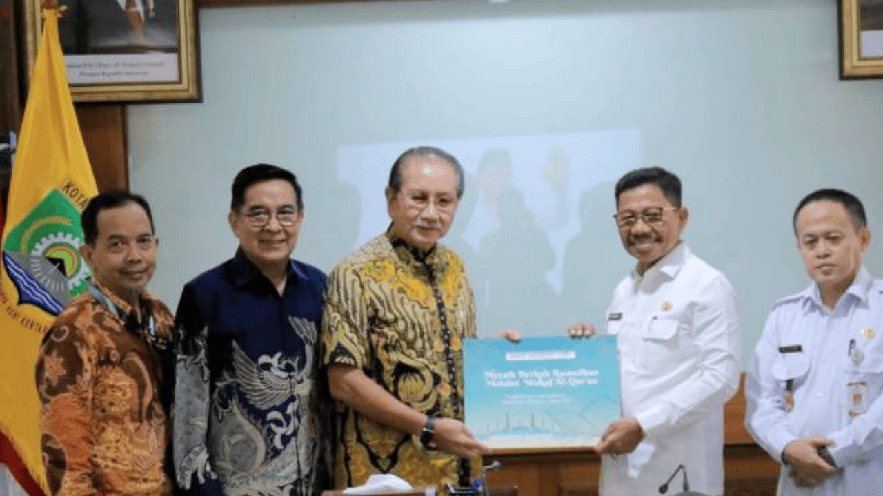 500 Al-Qur’an CSR Indah Kiat Masuk Pemkot Tangerang, Sachrudin Pastikan Cepat Disalurkan Selama Ramadan