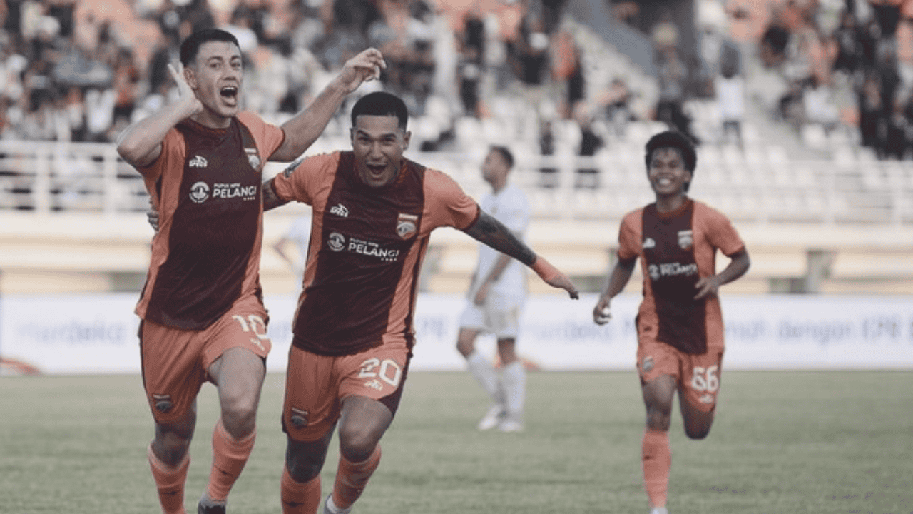 Drama Penalti Gagal & Gol Menit 89, Borneo FC Tumbangkan Madura United dan Catat 11 Kemenangan Beruntun
