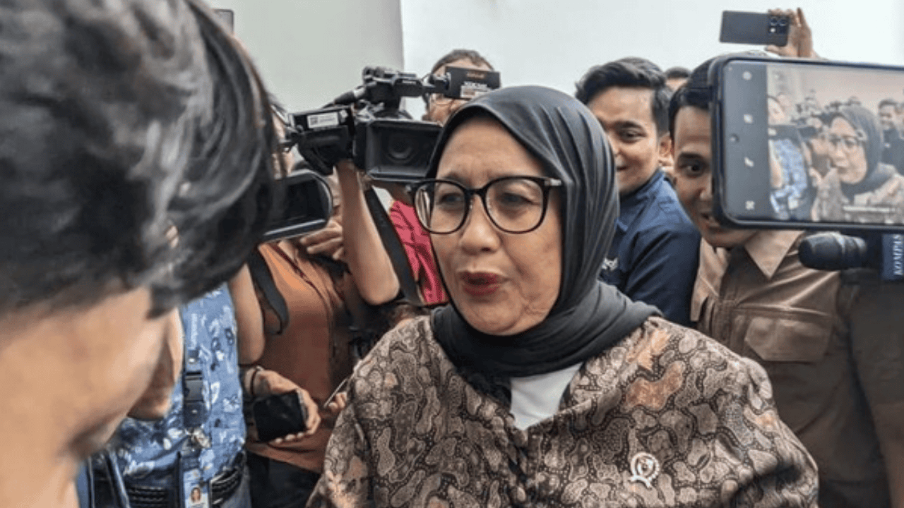 Menu Kelapa Utuh Picu Kontroversi! 9 SPPG di Gresik Disanksi BGN dan Disetop Sementara dari Program Makan Bergizi Gratis