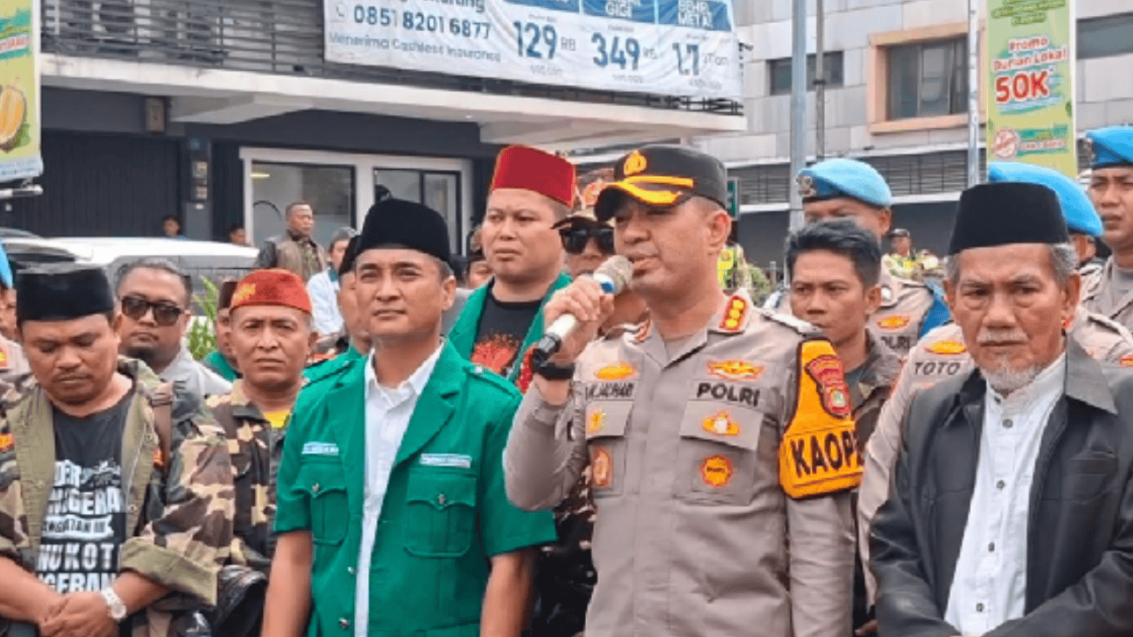 Polisi Buka Alasan Tak Tahan Bahar Smith di Kasus Penganiayaan Banser: “Kondisi Sakit dan Akan Operasi Besar”