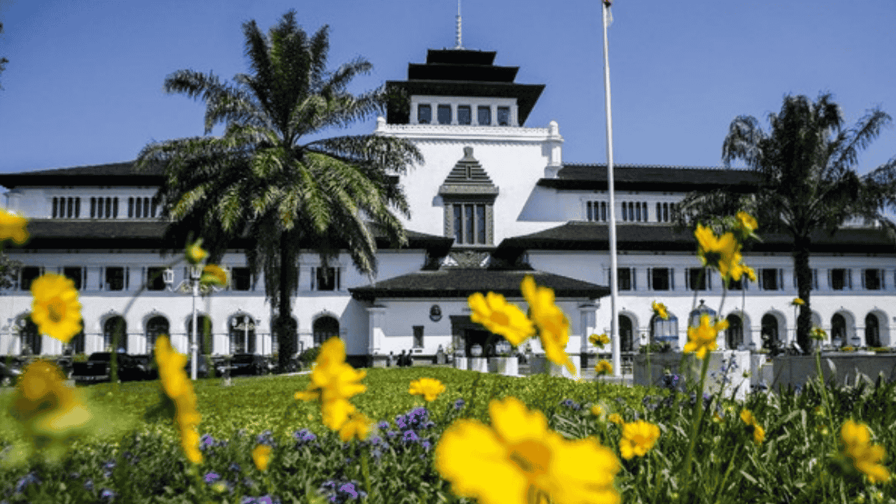Catat! 11 Titik Pusat Keramaian Malam Tahun Baru di Bandung, 880 Personel Gabungan Disiagakan