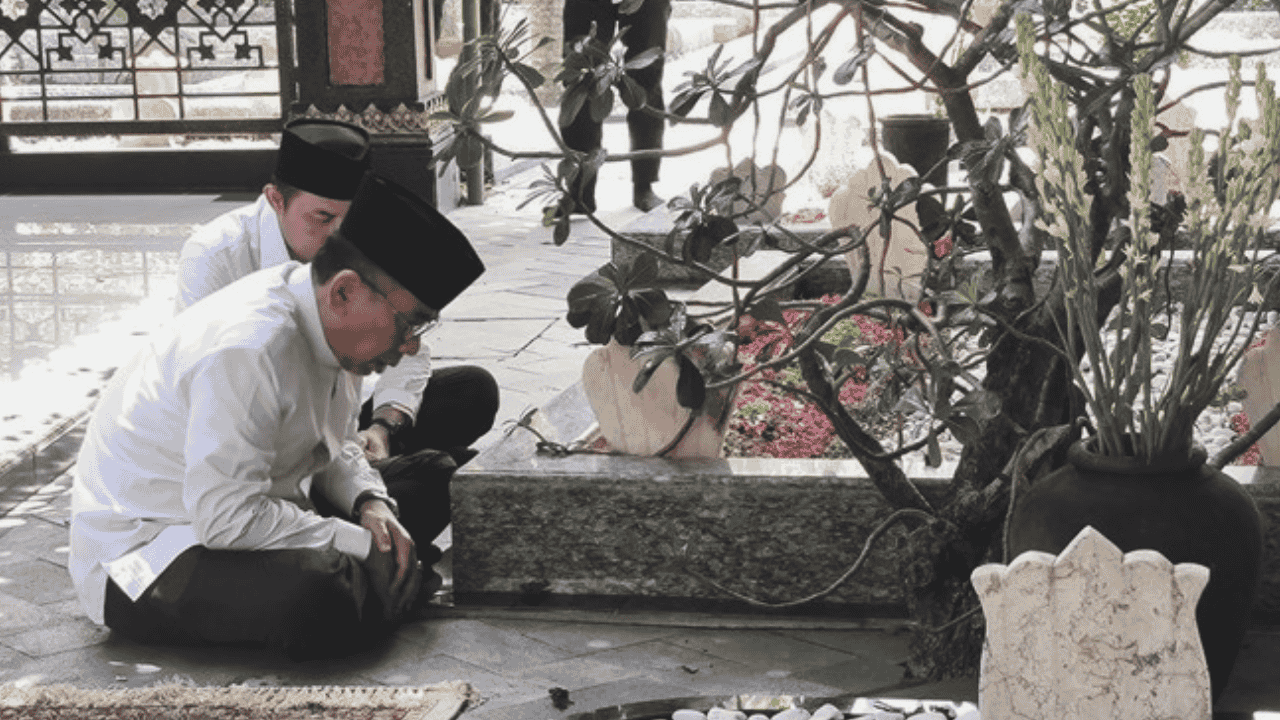 Dipanggil Kiai Sepuh ke Tebuireng, Gus Yahya: Apa pun Ditanya, Saya Siap Jawab