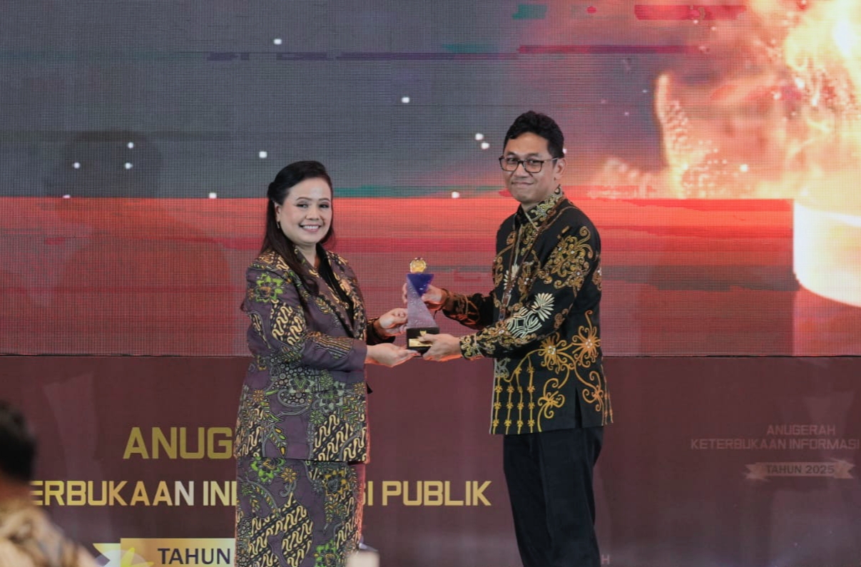 Komisi Informasi Pusat Anugerahi BI Predikat Badan Publik Informatif