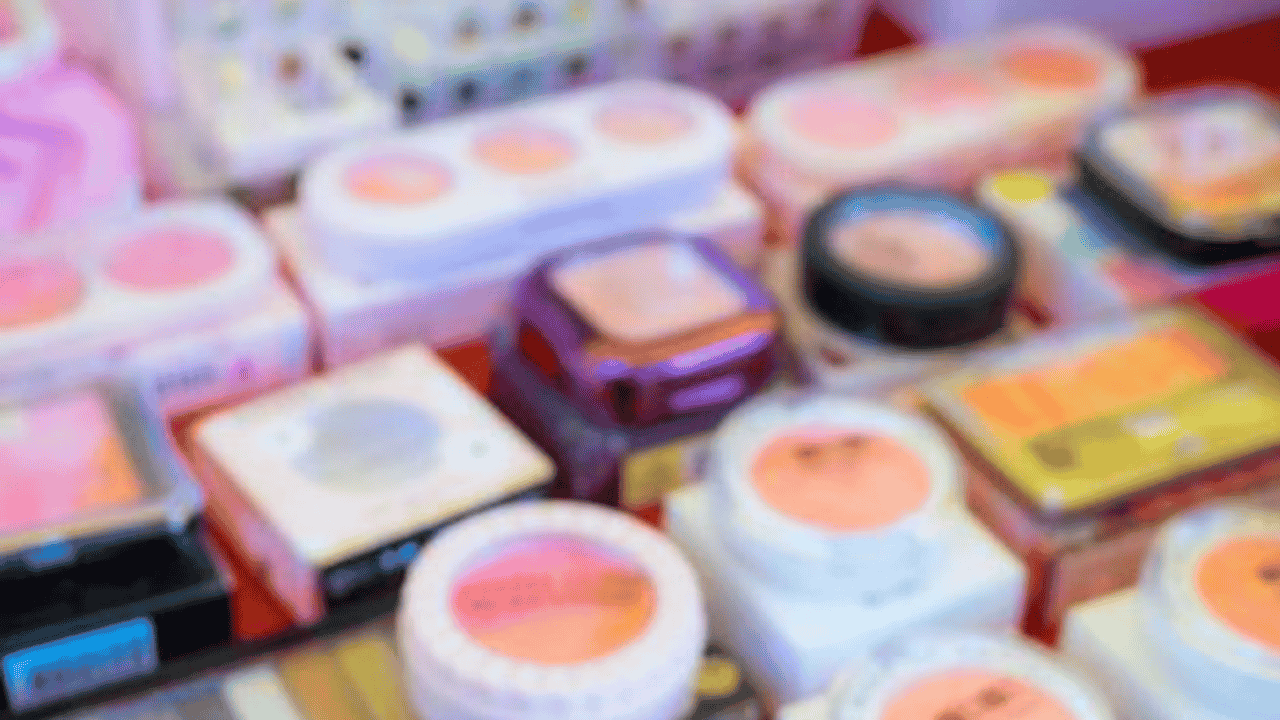 BPOM Umumkan 26 Kosmetik Berbahaya Picu Kerusakan Ginjal, Daviena Skincare hingga DRW-ERME Masuk Daftar