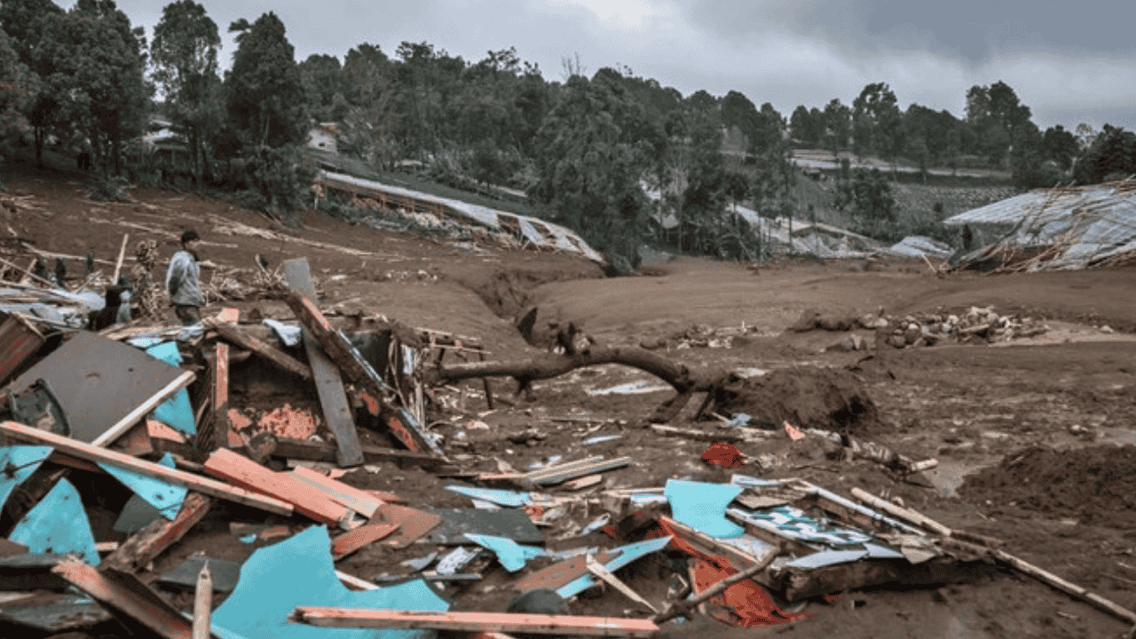 Longsor Cisarua Telan 25 Korban, 65 Masih Dicari—SAR 24 Jam Dikebut, Tanah Labil Jadi Tantangan