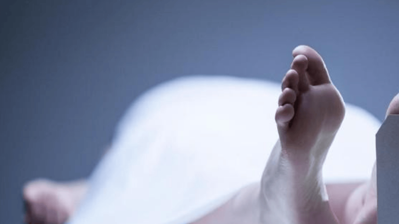 Lagi Asyik Mancing di Ciliwung, Warga Jaksel Mendadak Heboh: Mayat Pria Tanpa Identitas Mengambang