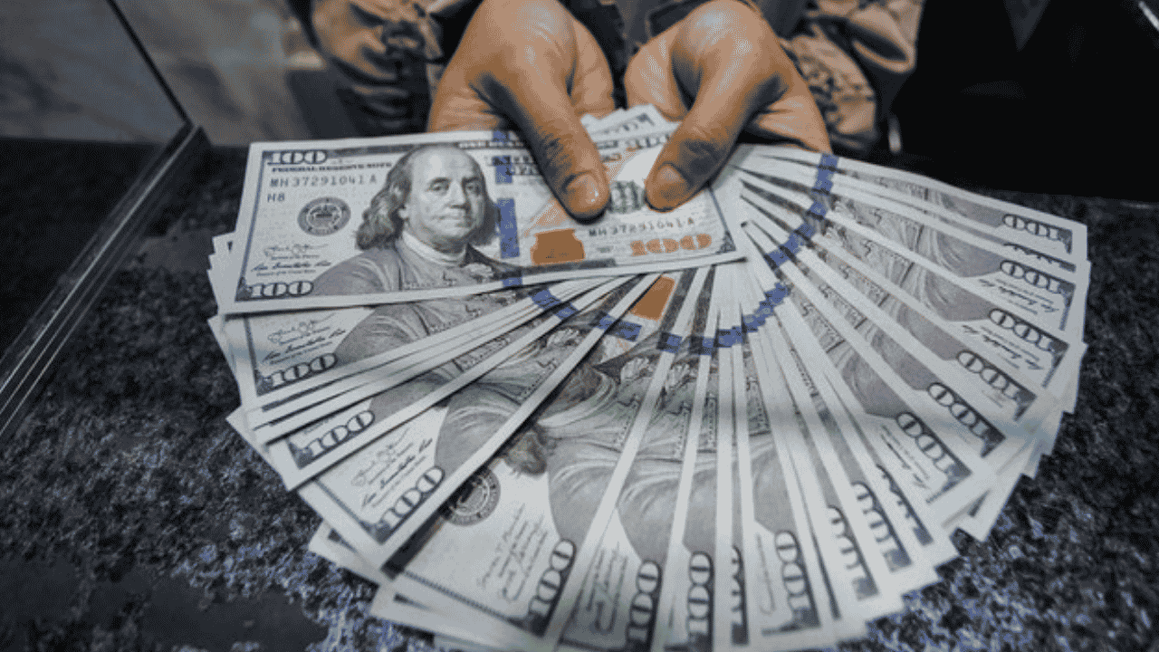 Dolar AS Tembus Rp17.700, Rupiah Makin Tertekan dan Dampaknya Mulai Hantam Ekonomi RI