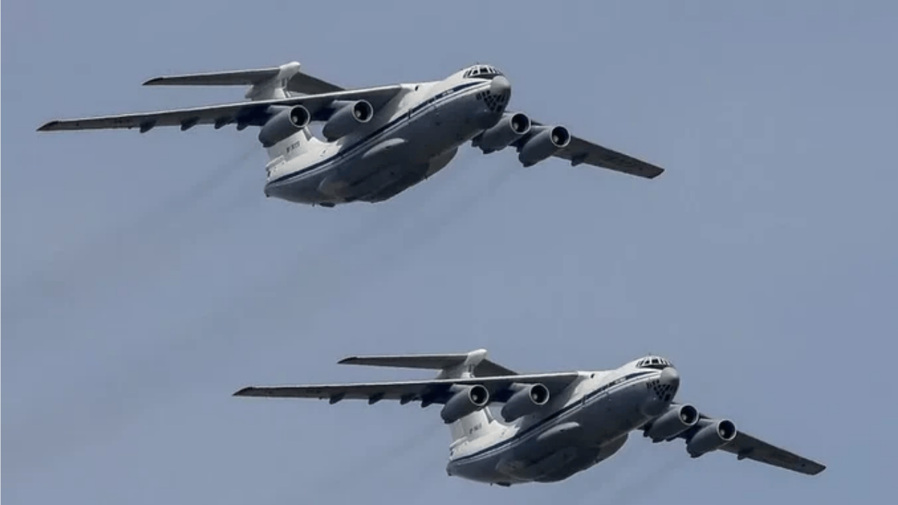 Ngeri! Pesawat Kargo Militer Rusia AN-22 Jatuh Saat Uji Coba, Seluruh Kru Dilaporkan Tewas